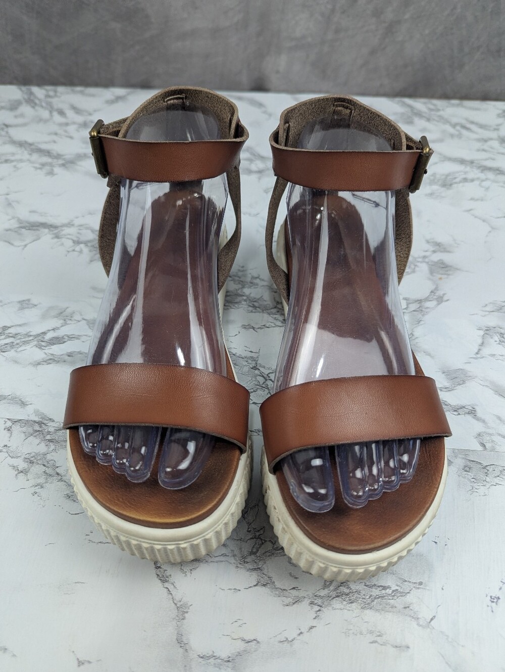 BKE Sole Brown Leather Ankle Strap Platform Sandals Women's Size 8 - Picture 2 of 11